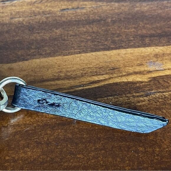 Juicy Couture Black Wallet With Card ID and Money Slots - Picture 13 of 13